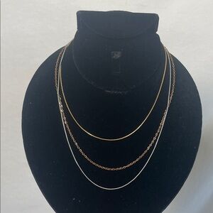 🖤 5/$25 set 3 Elegant Gold and Silver necklace chains Layered length Necklaces